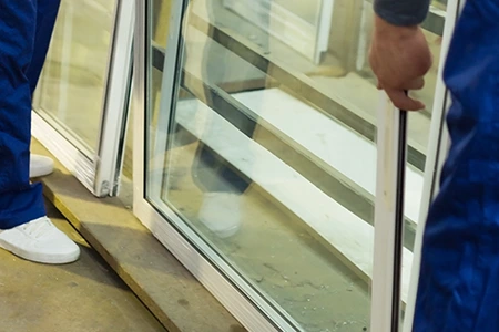 Commercial Glass Repair Technician in Hallandale Beach, FL